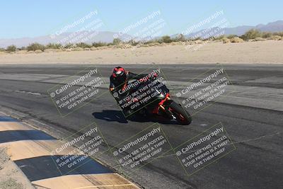 media/Dec-01-2025-Moto Forza (Mon) [[2daa91e15f]]/2-Intermediate Group/Session 4 (Turn 10 Inside)/
